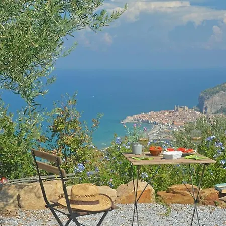 Splendida 8, Emma Villa Cefalu